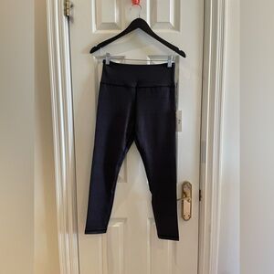 Black textured Zyia leggings